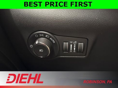 New 2026 Jeep Compass Limited image 23