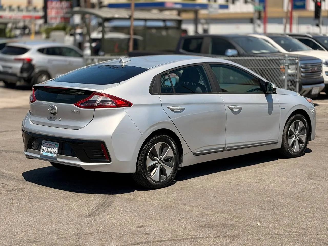 Used 2019 Hyundai Ioniq Electric FWD image 18