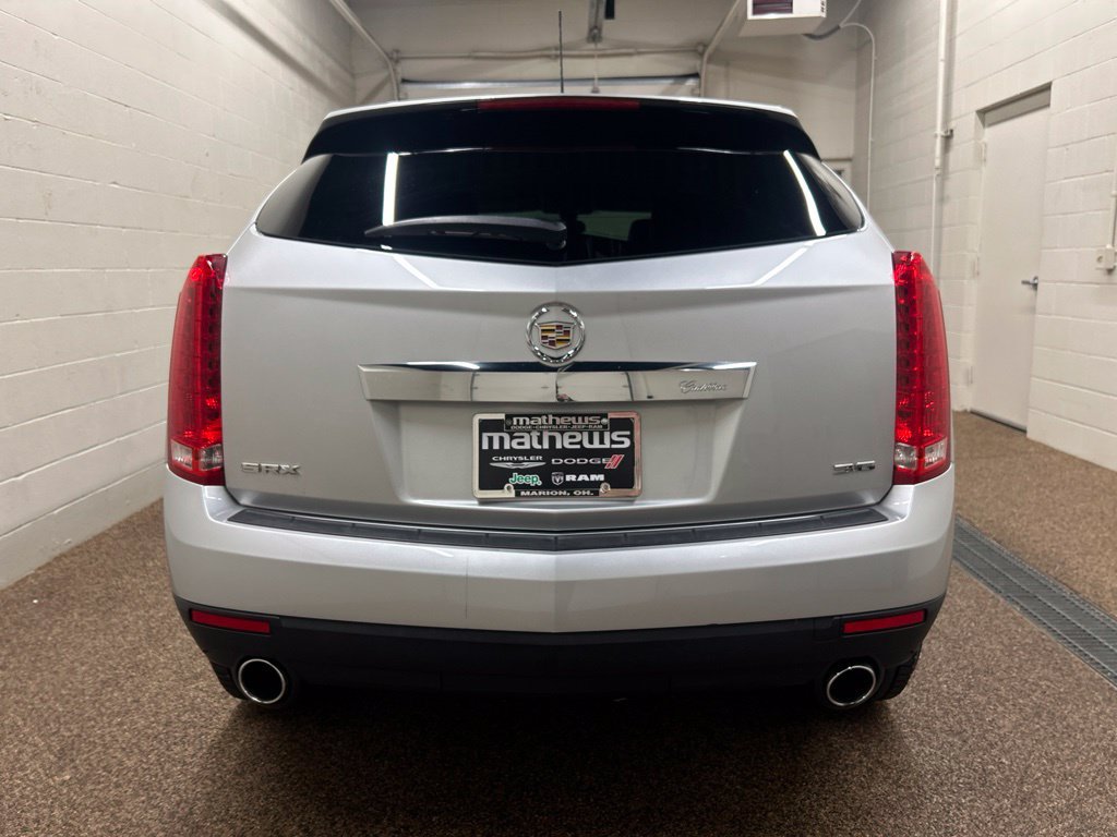 Used 2016 Cadillac SRX FWD image 3