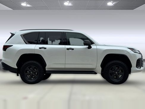 New 2026 Lexus LX 700h Overtrail AWD/4WD image 7