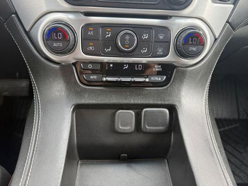 Used 2019 GMC Yukon SLE w/ SLE Value Package AWD/4WD image 12