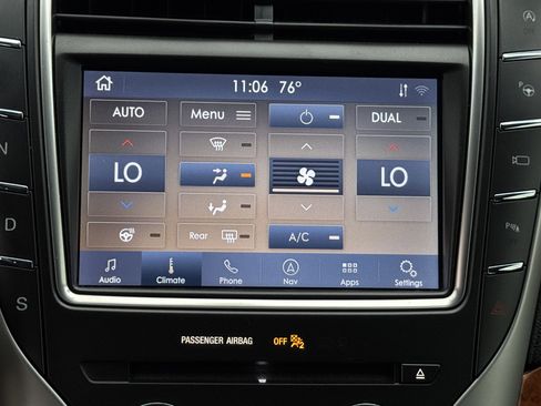 Used 2020 Lincoln Nautilus Reserve w/ Equipment Group 202A image 24