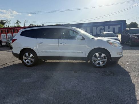 Used 2012 Chevrolet Traverse LTZ AWD/4WD image 8