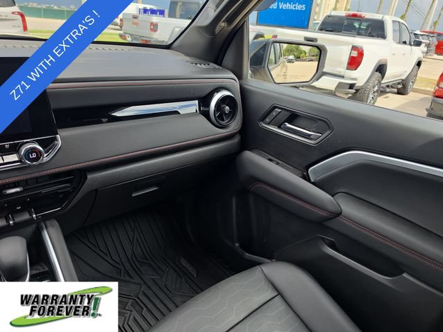Used 2023 Chevrolet Colorado Z71 w/ Z71 Convenience Package 2 AWD/4WD image 9