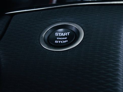 Used 2023 Land Rover Range Rover Evoque R-Dynamic S image 16