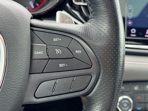 Used 2022 Dodge Durango R/T w/ Tow 'N Go Package AWD/4WD image 22