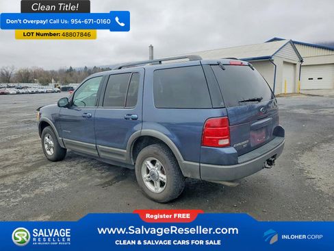 Used 2002 Ford Explorer XLT image 3