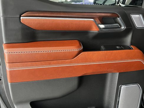 Used 2024 GMC Sierra 1500 Denali Ultimate image 22