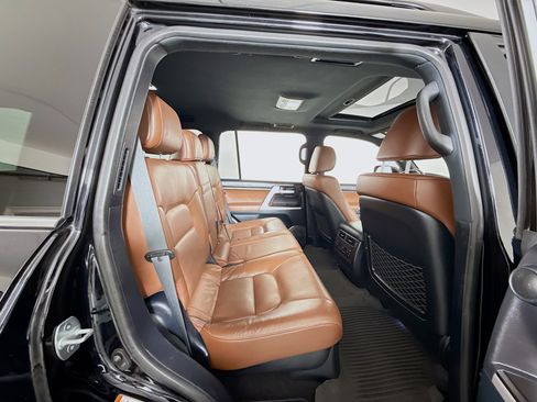 Certified 2021 Toyota Land Cruiser image 28
