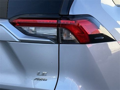 Used 2025 Toyota RAV4 LE image 7