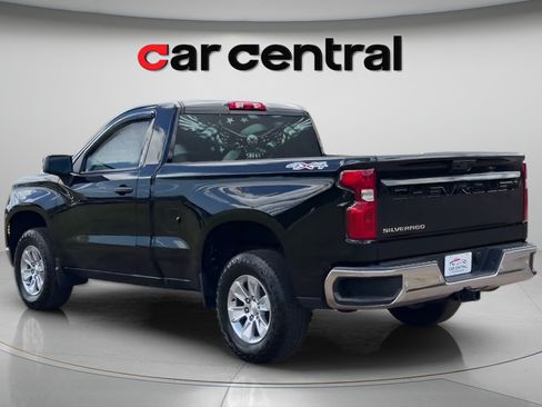 Used 2022 Chevrolet Silverado 1500 W/T w/ WT Value Package AWD/4WD image 3