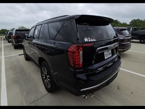 Used 2024 GMC Yukon AT4 w/ AT4 Premium Package AWD/4WD image 3