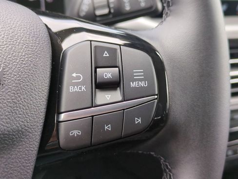 New 2025 Ford Escape SE FWD image 21