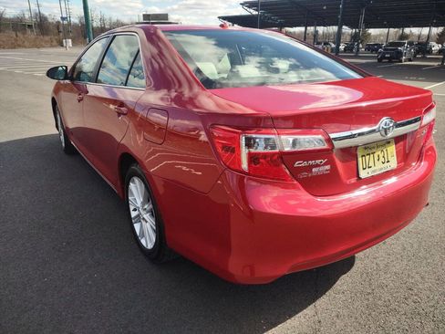 Used 2013 Toyota Camry XLE w/ Convenience Pkg image 7