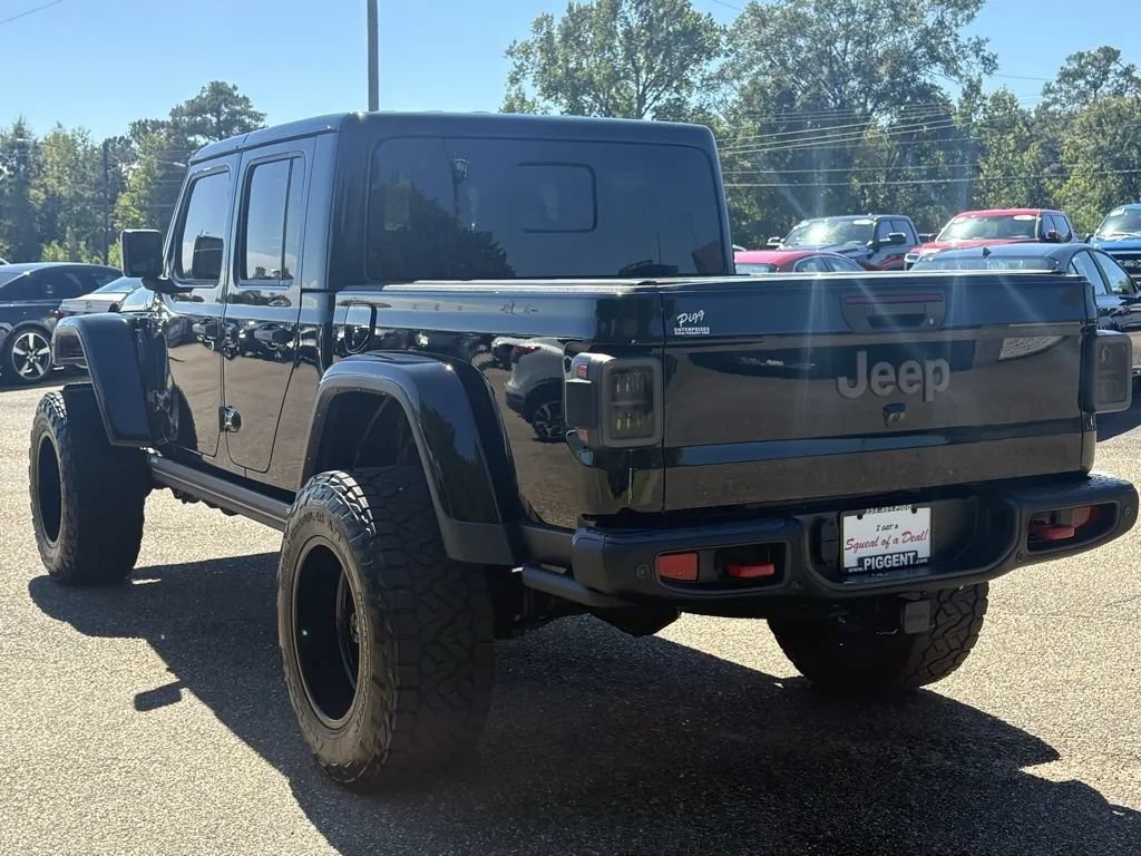 Used 2024 Jeep Gladiator Rubicon AWD/4WD image 7