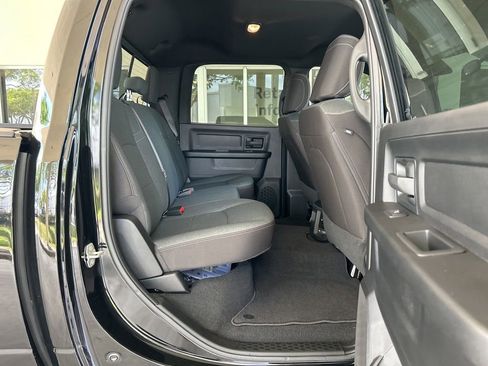 Used 2024 RAM 3500 Tradesman w/ Chrome Appearance Group image 29