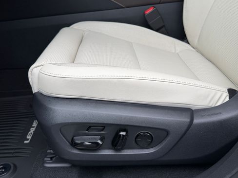 New 2026 Lexus RX 350 AWD w/ Convenience Package image 15