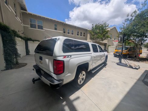 Used 2018 Chevrolet Silverado 1500 LT w/ All Star Edition AWD/4WD image 4