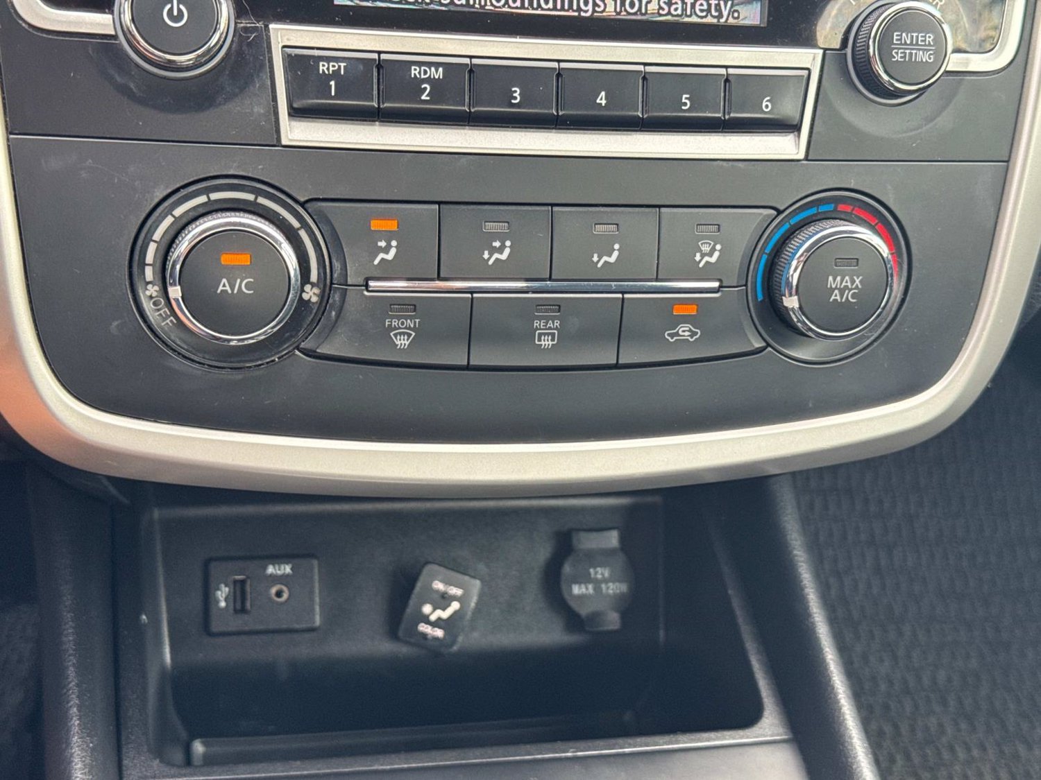 Used 2016 Nissan Altima 2.5 SR w/ Interior Lighting Package FWD image 36