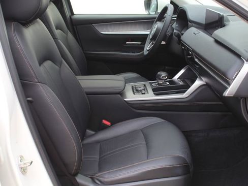Used 2025 MAZDA CX-90 3.3 Turbo w/ Preferred Package AWD/4WD image 30