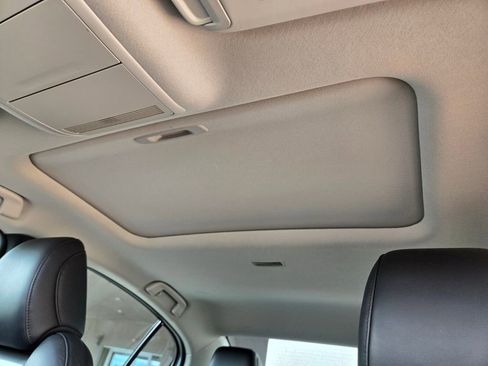 Used 2022 MAZDA MAZDA3 s image 13