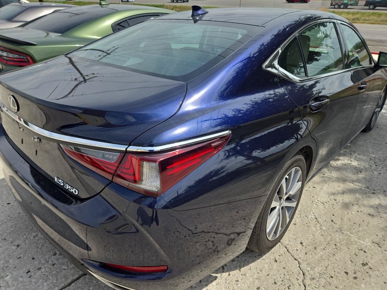 Used 2020 Lexus ES 350 w/ Premium Package FWD image 24