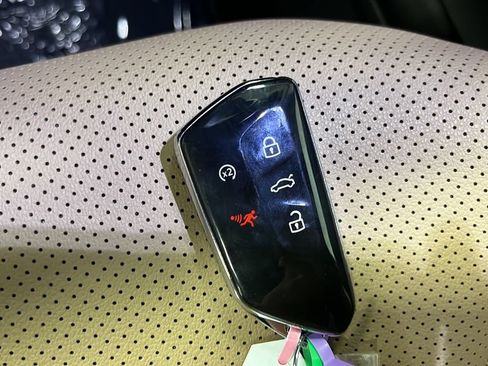 Used 2024 Volkswagen Atlas Cross Sport SE w/ Panoramic Sunroof Package AWD/4WD image 35