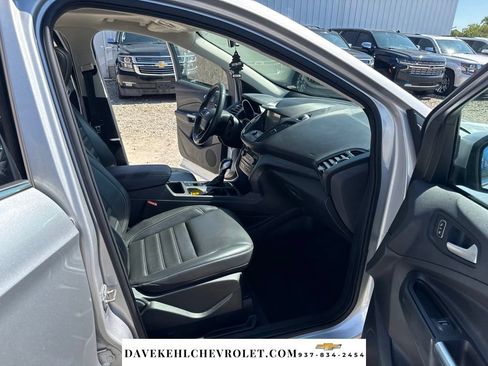 Used 2019 Ford Escape SEL AWD/4WD image 28