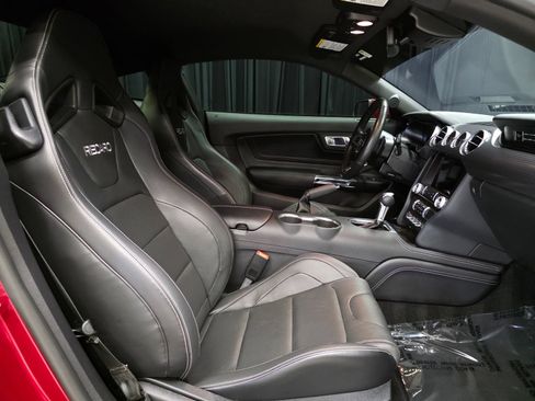 Used 2020 Ford Mustang GT Premium w/ GT Performance Package RWD image 32