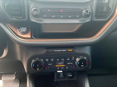 Used 2022 Ford Bronco Sport Outer Banks w/ Tech Package AWD/4WD image 15