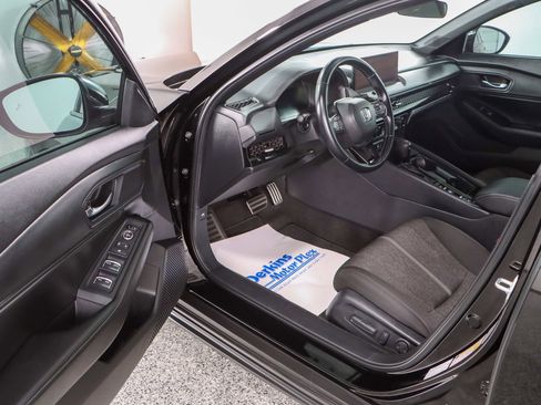 Used 2024 Honda Accord Sport image 3