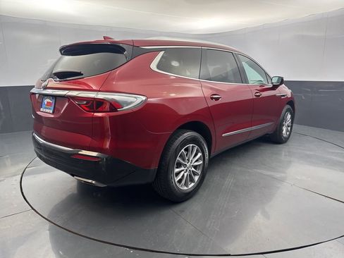 Used 2024 Buick Enclave Premium image 5