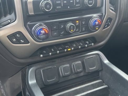 Used 2016 GMC Sierra 3500 Denali w/ Duramax Plus Package image 11