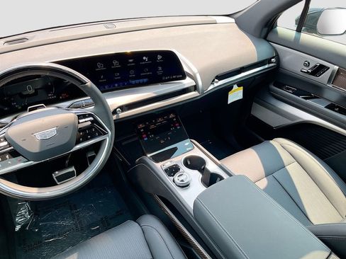 New 2026 Cadillac Vistiq Luxury image 25