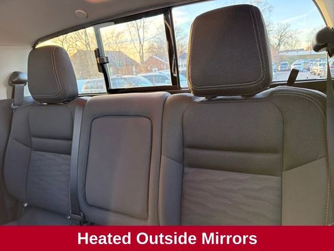 Used 2024 Nissan Frontier SV w/ SV Convenience Package image 27
