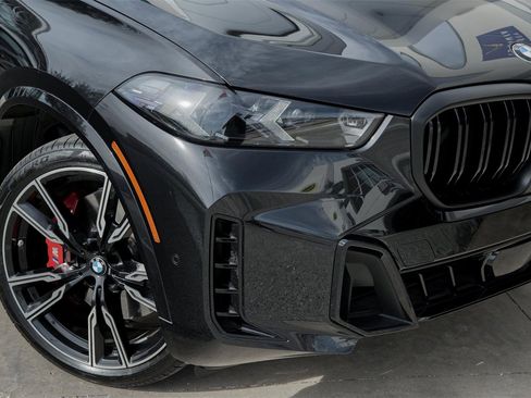 Used 2025 BMW X5 M60i image 3