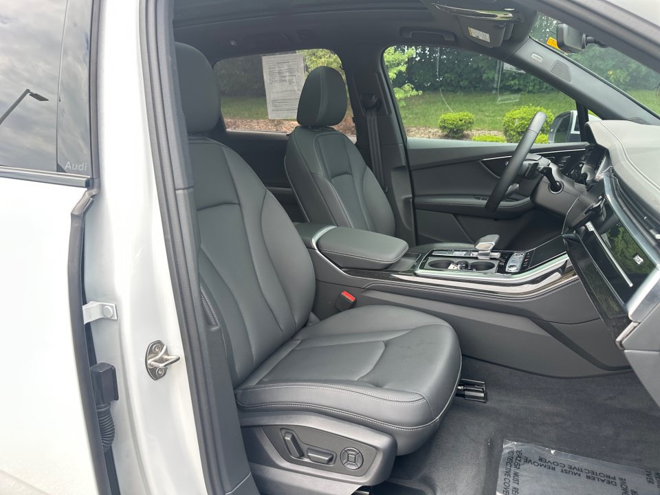 Certified 2026 Audi Q7 3.0T Premium Plus AWD/4WD image 28