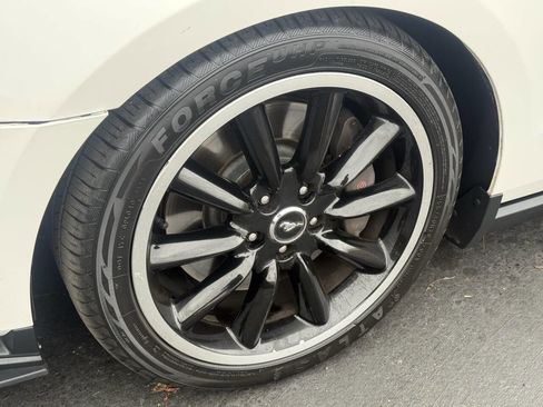 Used 2012 Ford Mustang Boss 302 w/ Boss 302 Accessory Pkg image 11