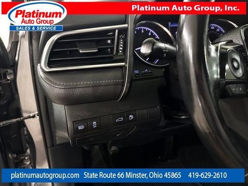 Used 2018 Toyota Camry SE image 15