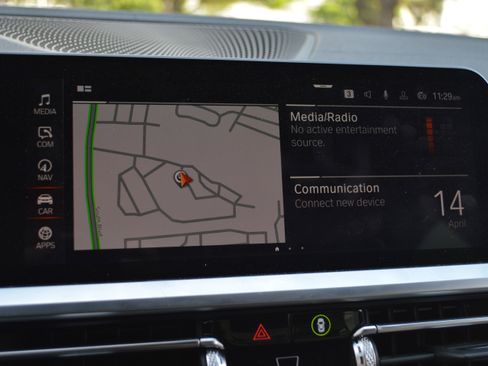 Used 2019 BMW 330i Sedan w/ Premium Package image 18