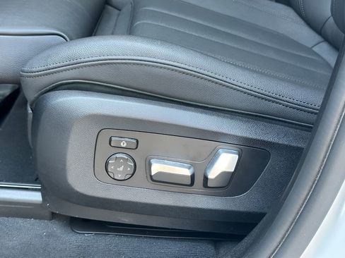 Used 2020 BMW X5 xDrive40i w/ Convenience Package AWD/4WD image 12