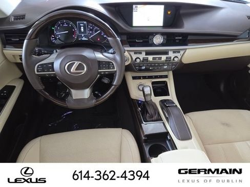 Used 2017 Lexus ES 350 w/ Luxury Package FWD image 17