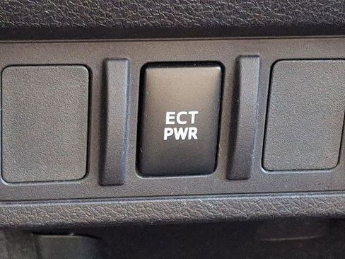 Certified 2018 Toyota Tacoma TRD Sport image 24