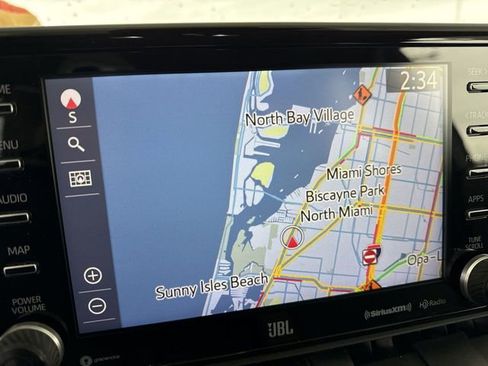 Used 2020 Toyota RAV4 Limited image 18