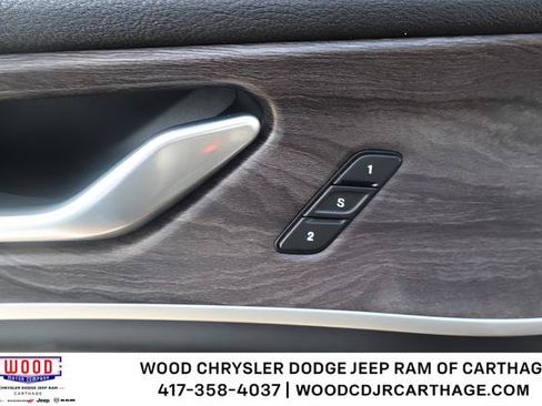 Used 2022 Jeep Grand Cherokee L Limited AWD/4WD image 18