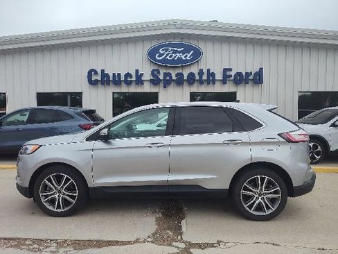 Certified 2024 Ford Edge Titanium w/ Equipment Group 301A AWD/4WD image 9