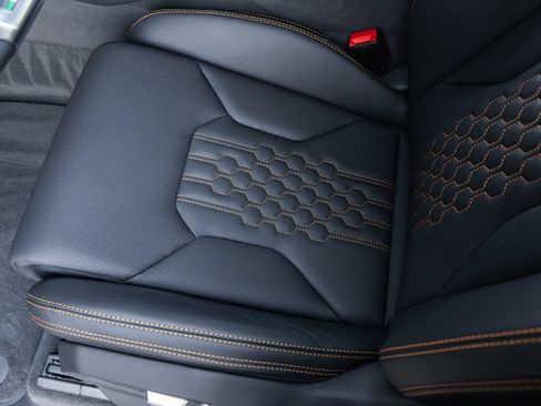 Used 2026 Lamborghini Urus SE AWD/4WD image 27