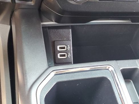 Used 2019 Ford F150 XLT w/ Equipment Group 302A Luxury AWD/4WD image 22