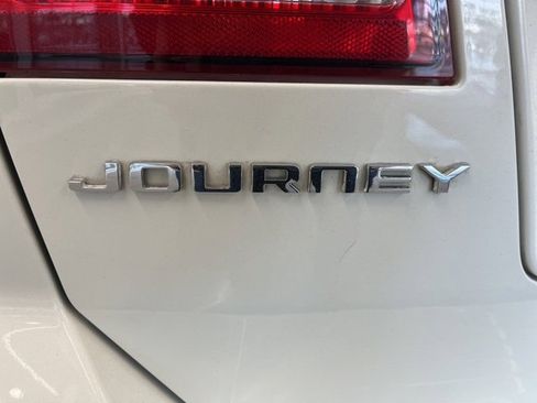 Used 2012 Dodge Journey SXT w/ Popular Equipment Group image 7