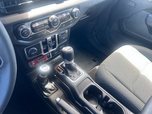 Certified 2025 Jeep Wrangler Unlimited Sport S 4xe AWD/4WD image 26